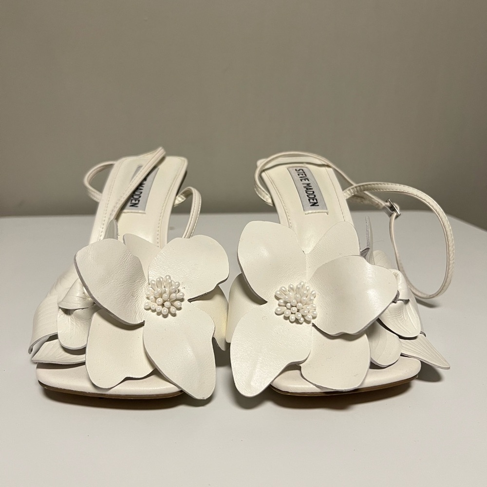 Steve Madden Amani White Flower Square Toe Ankle Strap High Heel Sandal Bridal